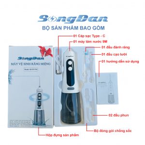 Bộ sản phẩm máy tăm nước bao gồm 02 đầu phun 01 đầu cạo lưỡi và 01 đầu đánh răng